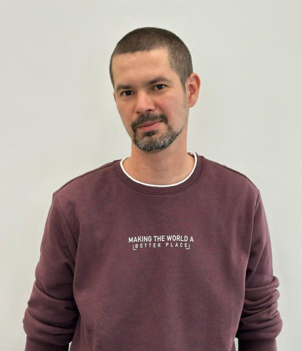 Стас Логинов